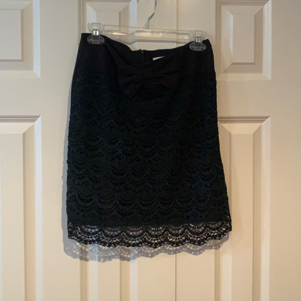 Black Laced fitted skirt size Large.